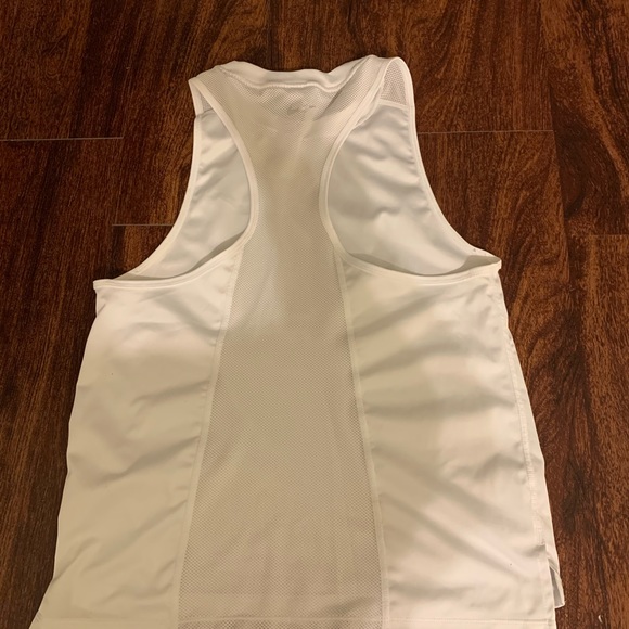 Nike size small black and white - Picture 8 of 8